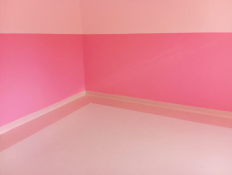 montaż profesjonalnych nawierzchni podłogowych w placówce żłobkowej,