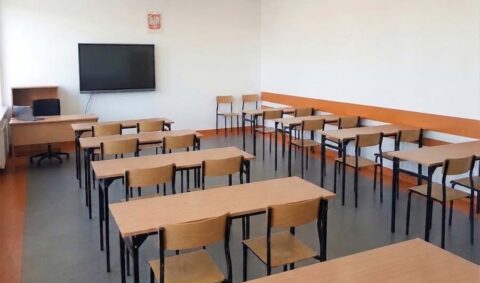podłoga dla szkół